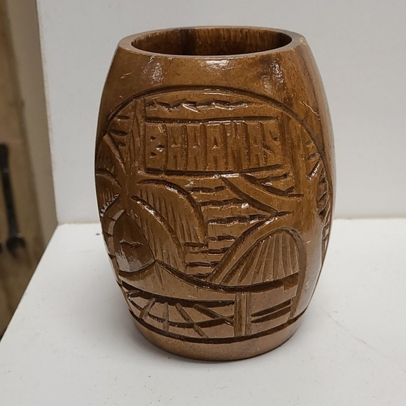 Vintage Handmade wooden engraved mug - Picture 2 of 6